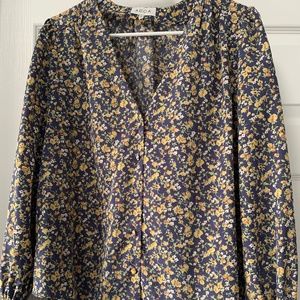 Floral Acoa Shirt Size Medium